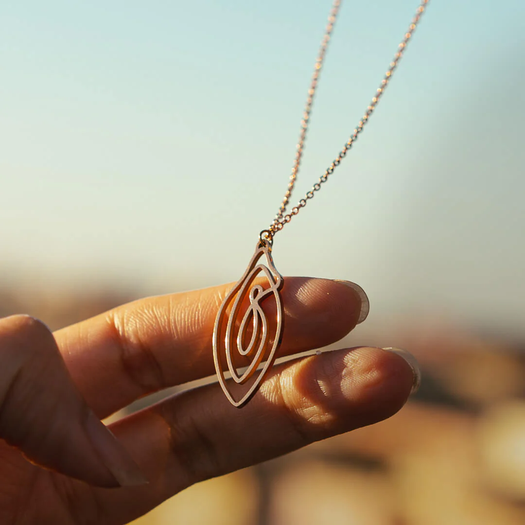 Biird Vulvii Necklace - Image 3